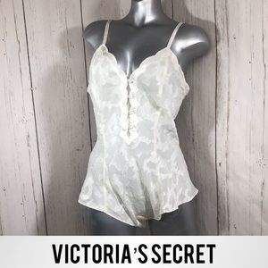 🚨ENDING SOON🚨 VS Vintage Gold Label Bodysuit